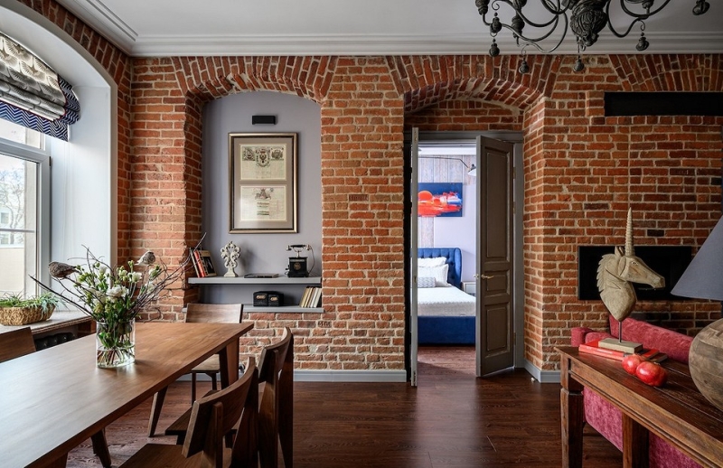 
                                Из бывшей коммуналки — в потрясающий исторический интерьер: квартира 66 кв. м в центре Санкт-Петербурга                            