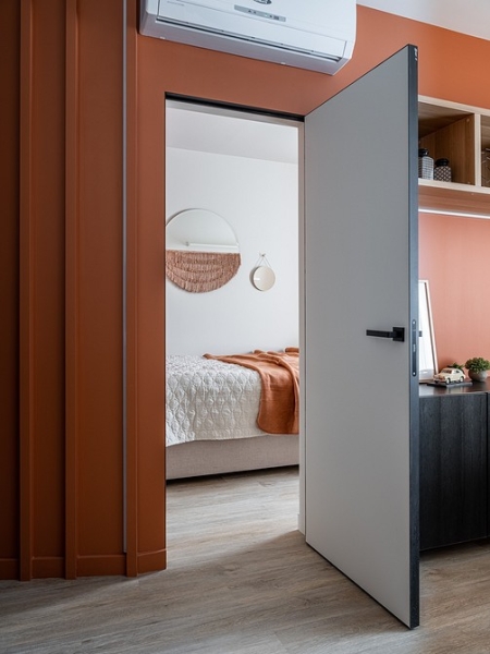 Как на 36 кв. м уместили все: маленькая квартира со спальней, кухней-гостиной и двумя гардеробными