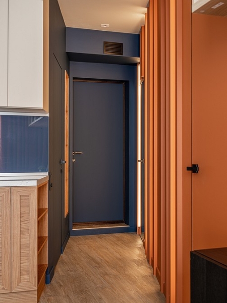 Как на 36 кв. м уместили все: маленькая квартира со спальней, кухней-гостиной и двумя гардеробными