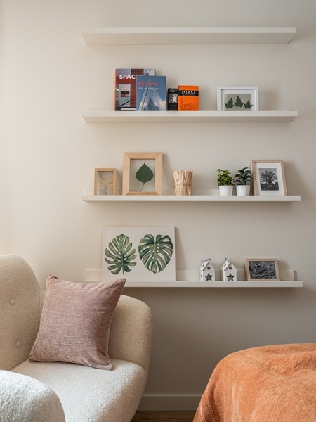 Как на 36 кв. м уместили все: маленькая квартира со спальней, кухней-гостиной и двумя гардеробными