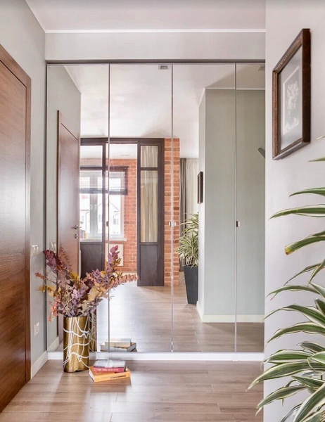 
                                Как сделать маленькую квартиру в два раза больше: 5 классных визуальных приемов                            