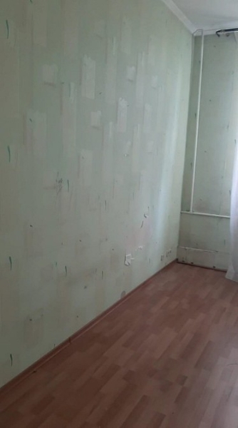 Как сделать в трешке три спальни и гостиную? Пример квартиры для семьи в доме 1957 года (фото до и после)