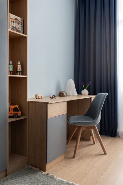 Как сделать в трешке три спальни и гостиную? Пример квартиры для семьи в доме 1957 года (фото до и после)