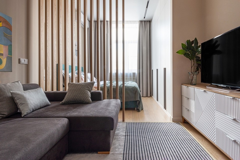 Как сделать в трешке три спальни и гостиную? Пример квартиры для семьи в доме 1957 года (фото до и после)