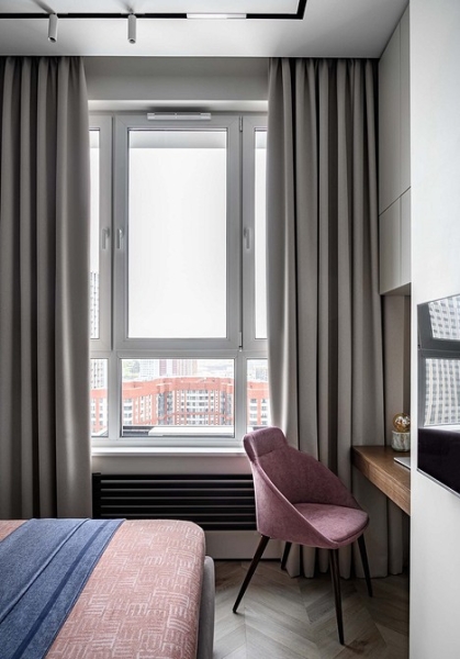 Как в однокомнатной квартире 36 кв. м выделить спальню, кухню-гостиную и гардеробную? Реальный пример интерьера