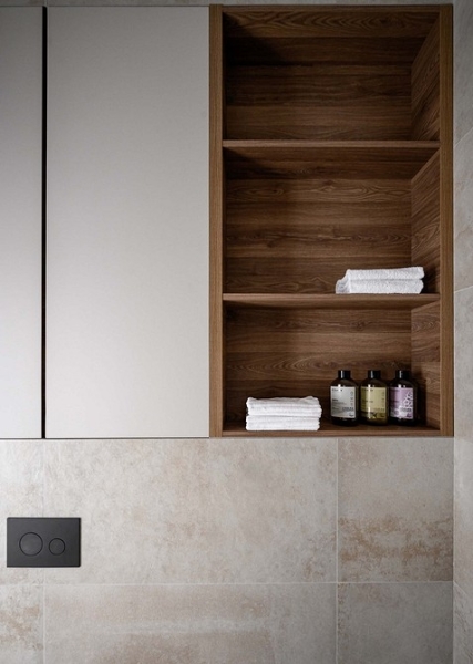 Как в однокомнатной квартире 36 кв. м выделить спальню, кухню-гостиную и гардеробную? Реальный пример интерьера