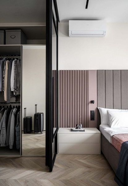 Как в однокомнатной квартире 36 кв. м выделить спальню, кухню-гостиную и гардеробную? Реальный пример интерьера