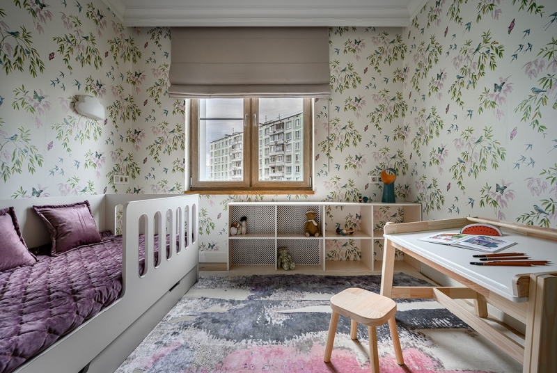 Кухня в коридоре и три отдельные спальни: семейная квартира 80 кв. м с перепланировкой от дизайнера