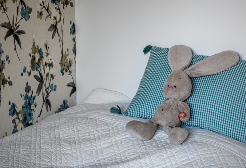 Кухня в коридоре и три отдельные спальни: семейная квартира 80 кв. м с перепланировкой от дизайнера