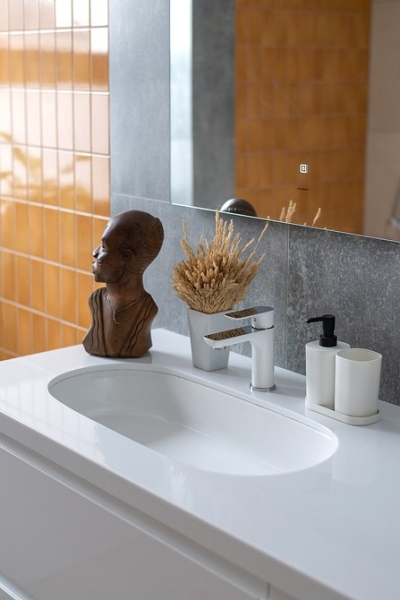 Необычная планировка и эффектный интерьер: уединенный загородный дом у поймы реки Дон