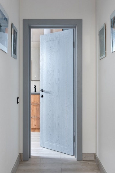 Необычная планировка и эффектный интерьер: уединенный загородный дом у поймы реки Дон