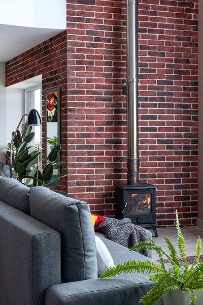 Необычная планировка и эффектный интерьер: уединенный загородный дом у поймы реки Дон