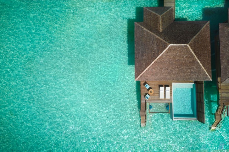 Отель Anantara Veli Maldives Resort открывается после реновации
