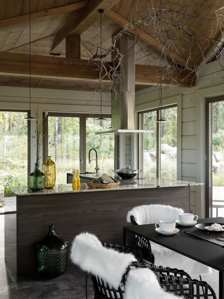 Загородный дом с баней и беседкой в Ленинградской области