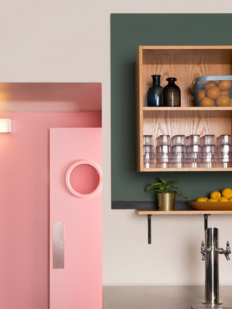 5 кафе в духе фильмов Уэса Андресона