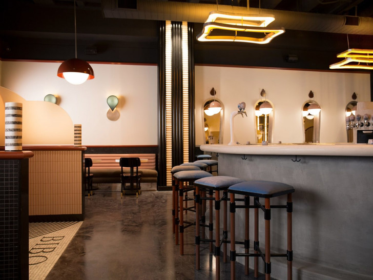 5 кафе в духе фильмов Уэса Андресона