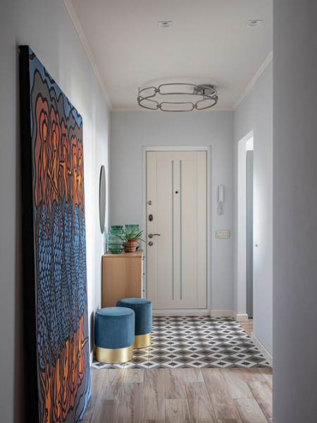 7 потрясающих идей для украшения коридора и прихожей