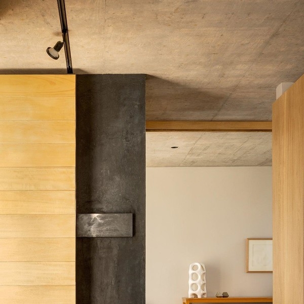 Бетон и терракота: дом в Мексике с разными фасадами