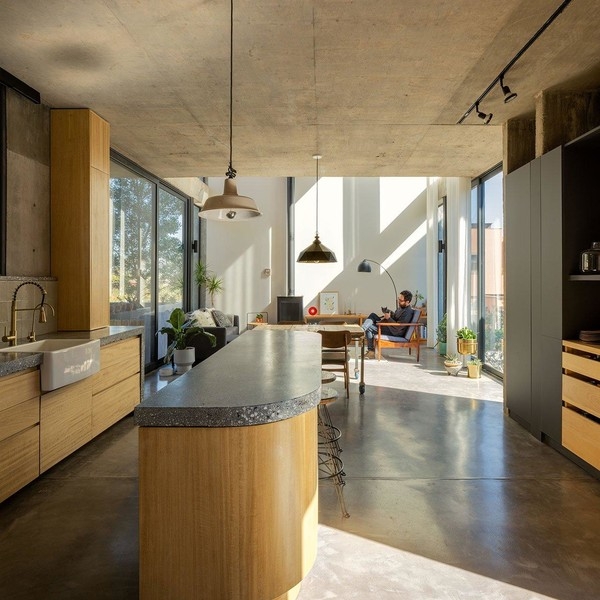 Бетон и терракота: дом в Мексике с разными фасадами