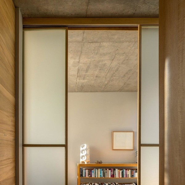 Бетон и терракота: дом в Мексике с разными фасадами