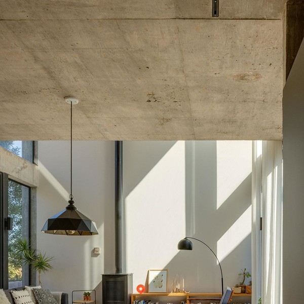 Бетон и терракота: дом в Мексике с разными фасадами