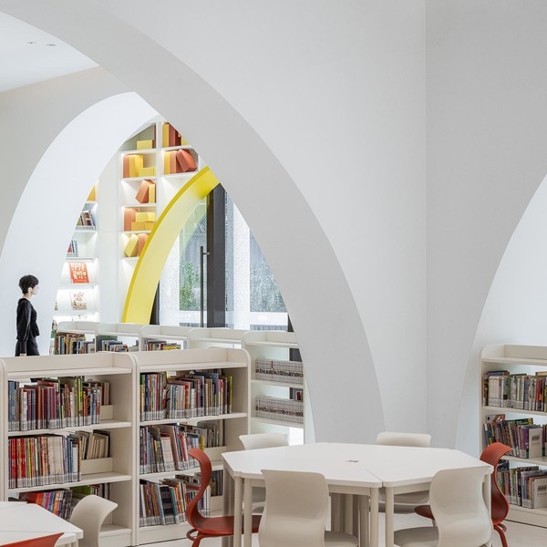 Библиотека в Шанхае по проекту Wutopia Lab