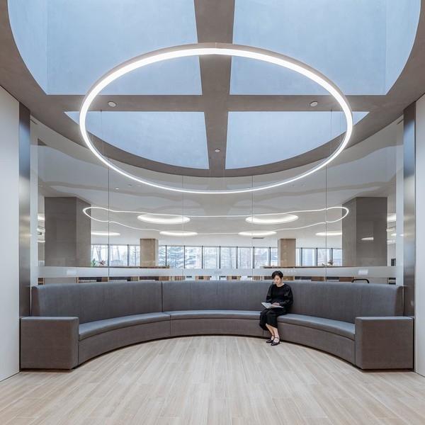 Библиотека в Шанхае по проекту Wutopia Lab