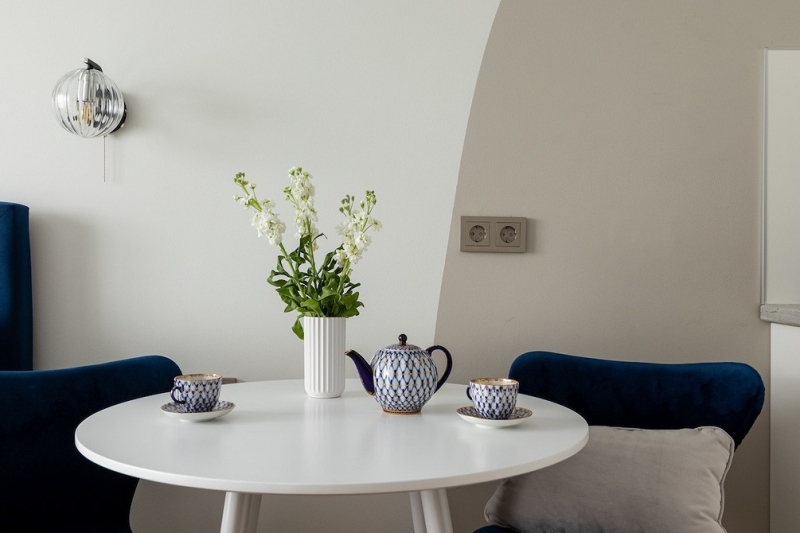 До и после: как дизайнер обновила маленькую студию от застройщика всего за 45 дней