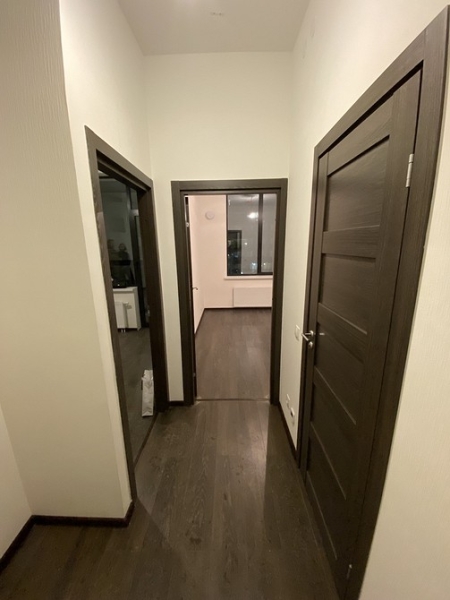 
                                До и после: покрасили обои от застройщика и создали классный интерьер! Как дизайнер переделала однушку 33 кв. м                            