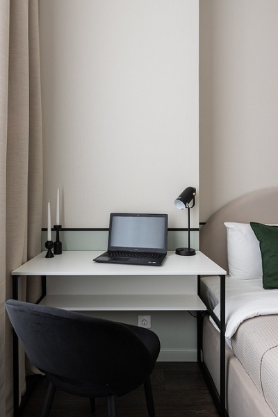 
                                До и после: покрасили обои от застройщика и создали классный интерьер! Как дизайнер переделала однушку 33 кв. м                            