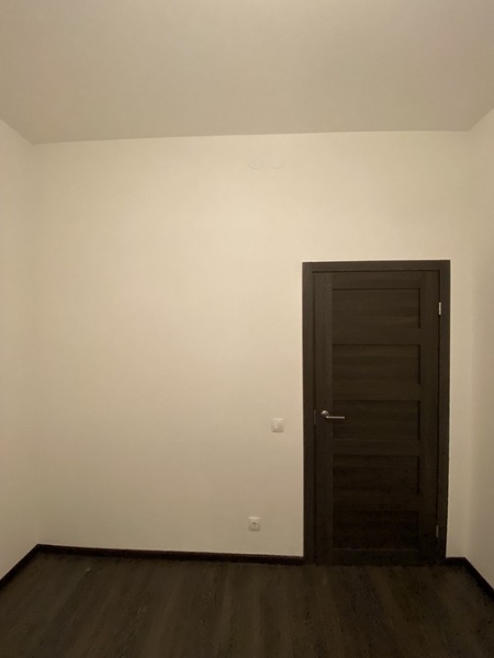 
                                До и после: покрасили обои от застройщика и создали классный интерьер! Как дизайнер переделала однушку 33 кв. м                            