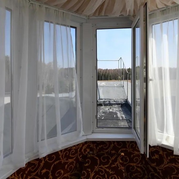 Дома-слоны: как выглядят самые необычные дома Подмосковья снаружи и внутри