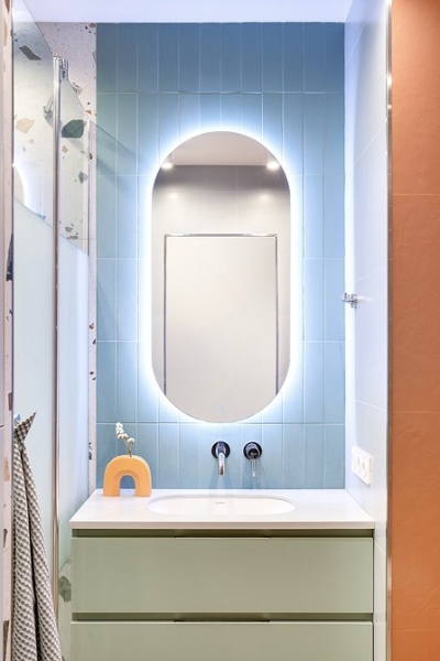 
                                Яркая и функциональная квартира 72 кв. м в Москве для семьи с тремя дочками                             