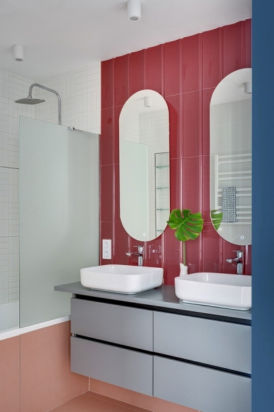 
                                Яркая и функциональная квартира 72 кв. м в Москве для семьи с тремя дочками                             