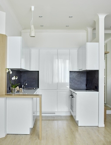 Кухня в коридоре: плюсы и минусы, особенности согласования и 4 варианта планировки (62 фото)