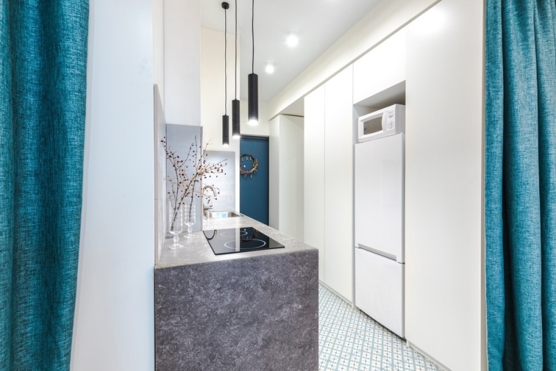 Кухня в коридоре: плюсы и минусы, особенности согласования и 4 варианта планировки (62 фото)