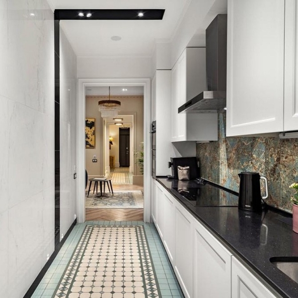 Кухня в коридоре: плюсы и минусы, особенности согласования и 4 варианта планировки (62 фото)