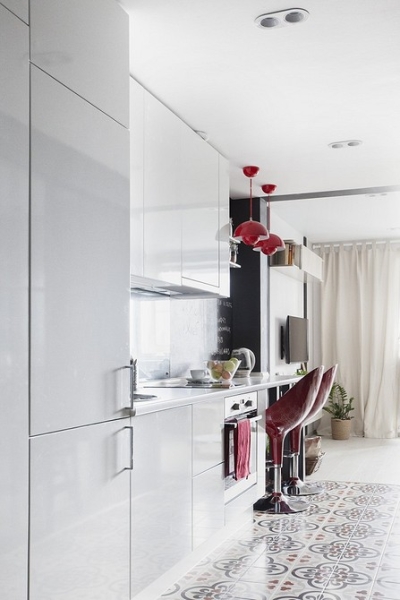 Кухня в коридоре: плюсы и минусы, особенности согласования и 4 варианта планировки (62 фото)