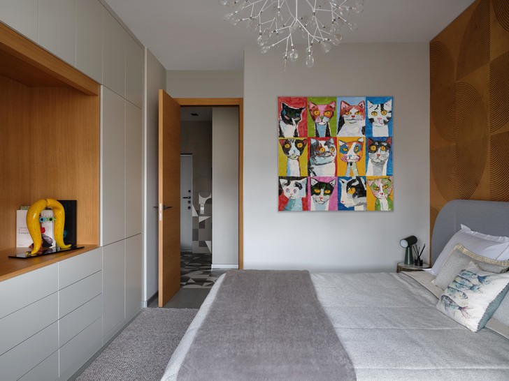 Квартира в серых тонах с яркими акцентами 54 м²