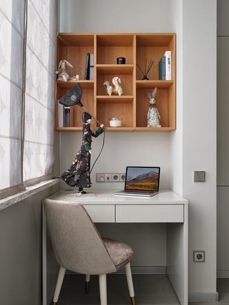 Квартира в серых тонах с яркими акцентами 54 м²