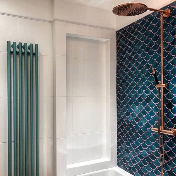 
                                Модная плитка в ванную-2023: 7 главных трендов и 100 стильных фотоидей                            