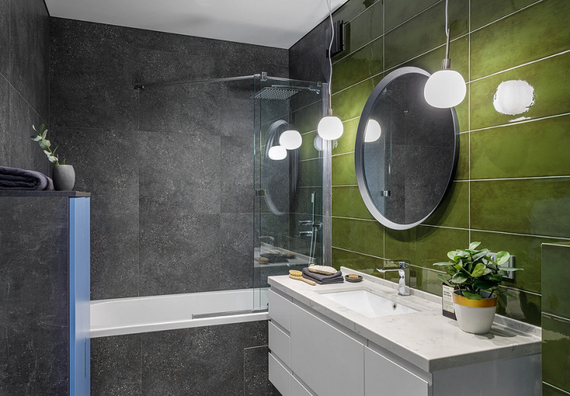 
                                Модная плитка в ванную-2023: 7 главных трендов и 100 стильных фотоидей                            