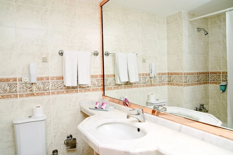 
                                Модная плитка в ванную-2023: 7 главных трендов и 100 стильных фотоидей                            