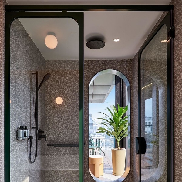 Отель Standard в Бангкоке: ар-деко и гламур в интерьерах Хайме Айона