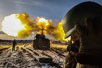 Российские военные взяли под контроль подходы ко всем островам в устье Днепра. Что происходит в Херсонской области?