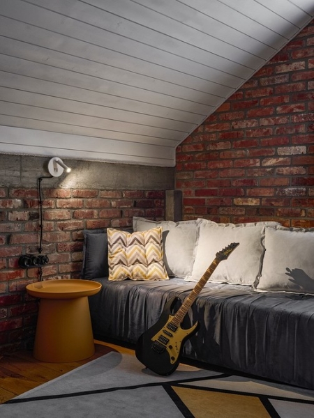 
                                Семейный дом 142 кв. м, где частично нет отделки (и это красиво!)                            