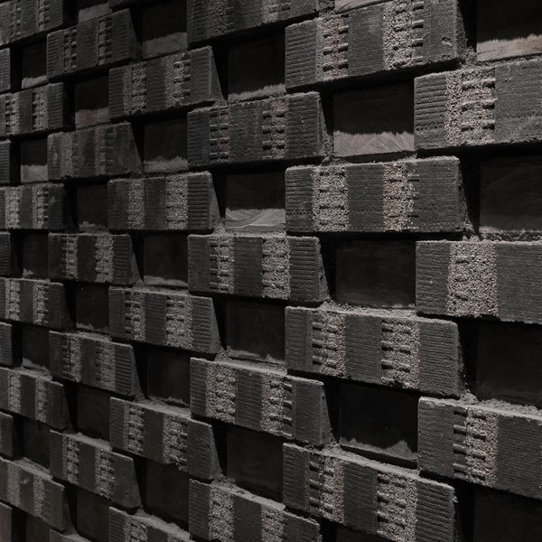 Сосны и камень: Matsu izakaya & Roku bar в Калининграде