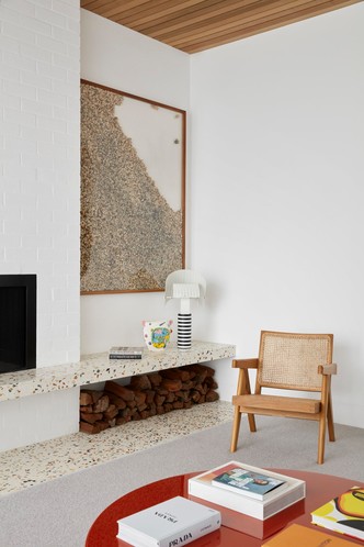 Белый снаружи и яркий внутри: дом для молодой семьи в Сиднее