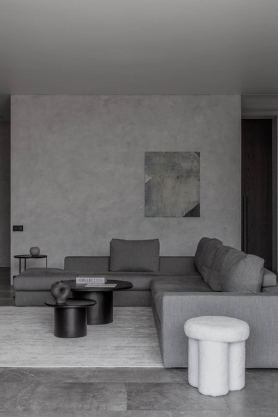 
                                Чистый минимализм: загородный дом в Ростове-на-Дону для семьи с ребенком                            