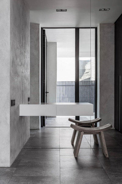 
                                Чистый минимализм: загородный дом в Ростове-на-Дону для семьи с ребенком                            